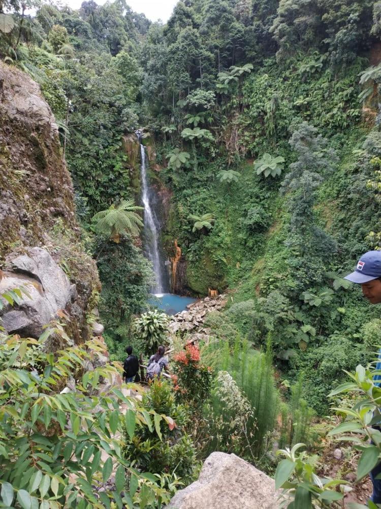 De Salak Homestay Bogor Kültér fotó