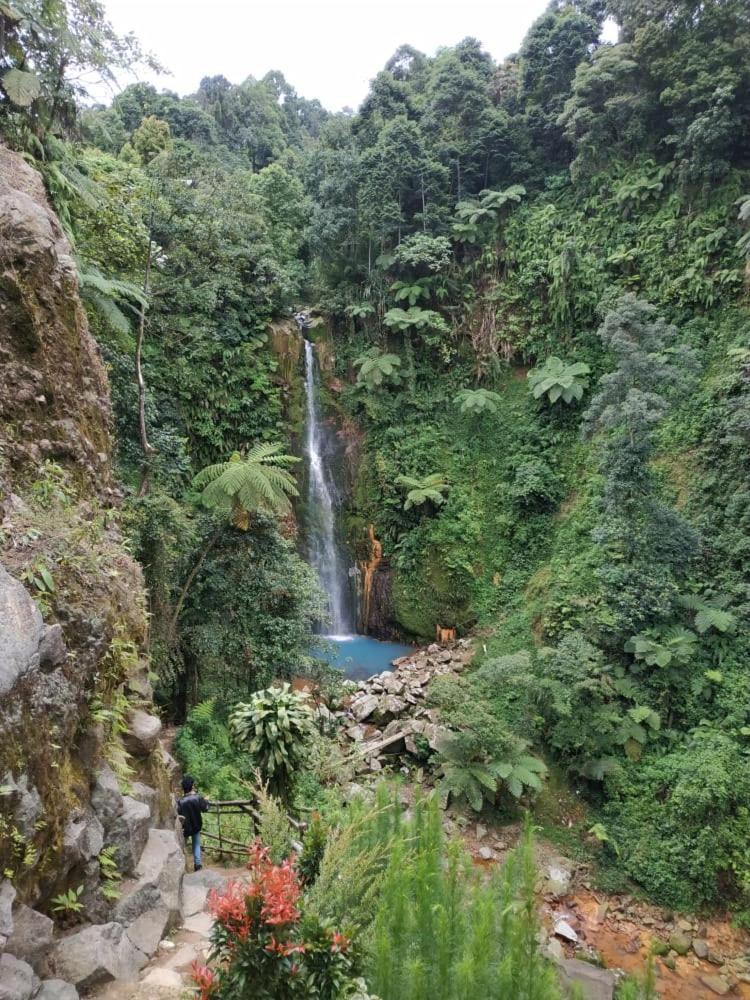 De Salak Homestay Bogor Kültér fotó