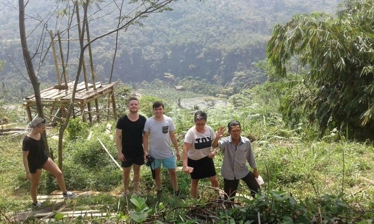 De Salak Homestay Bogor Kültér fotó